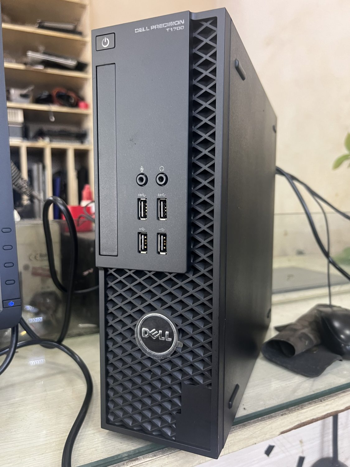 Bộ máy tính Dell I3-Ram 8G-SSD 256GB – màn hình Dell 22inch