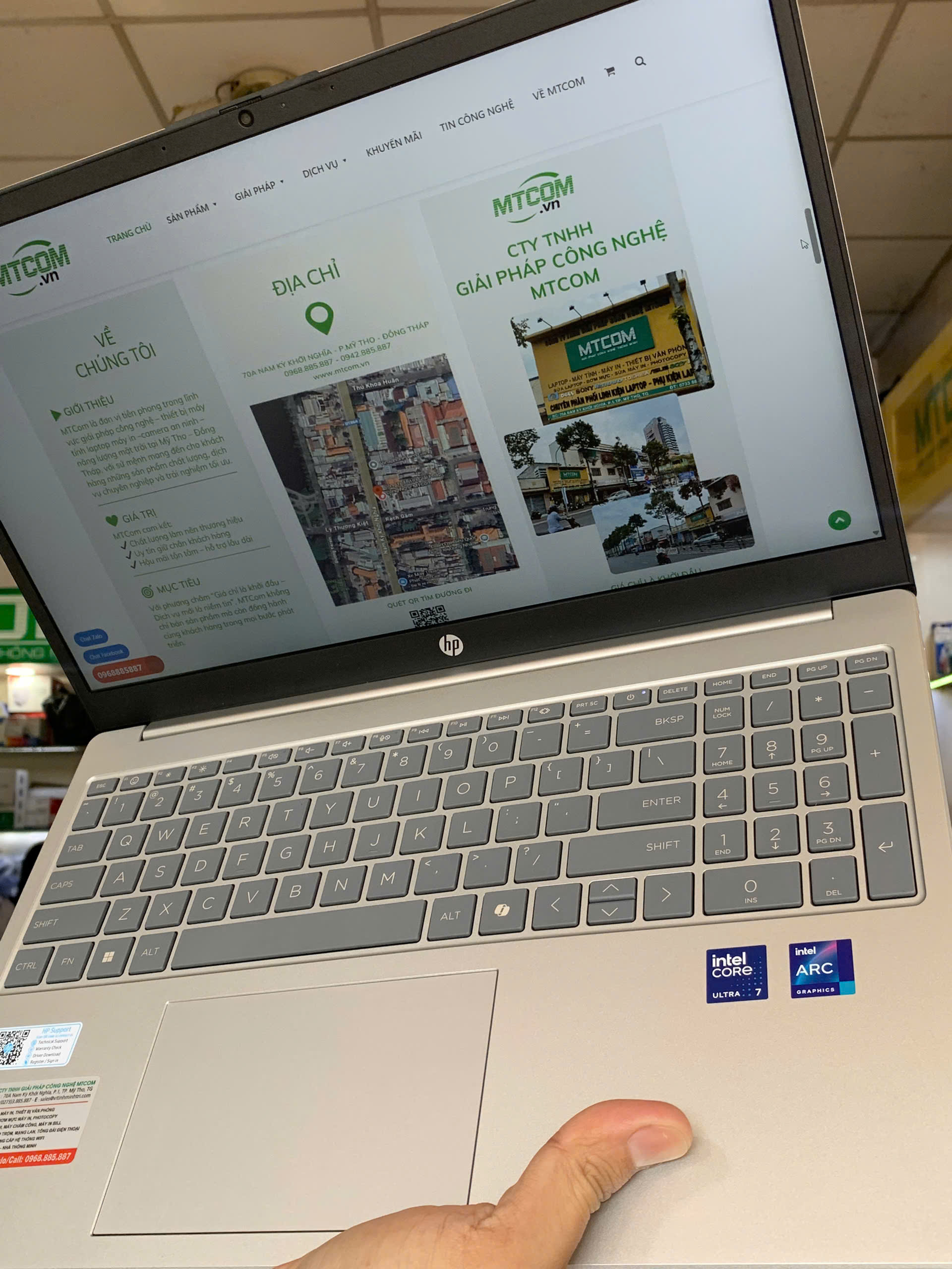 Laptop HP 15-fd1289TU (C2CV8PA)